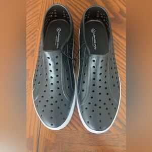 London Fog Men's Black Perforated Slip-On Casual Sneakers